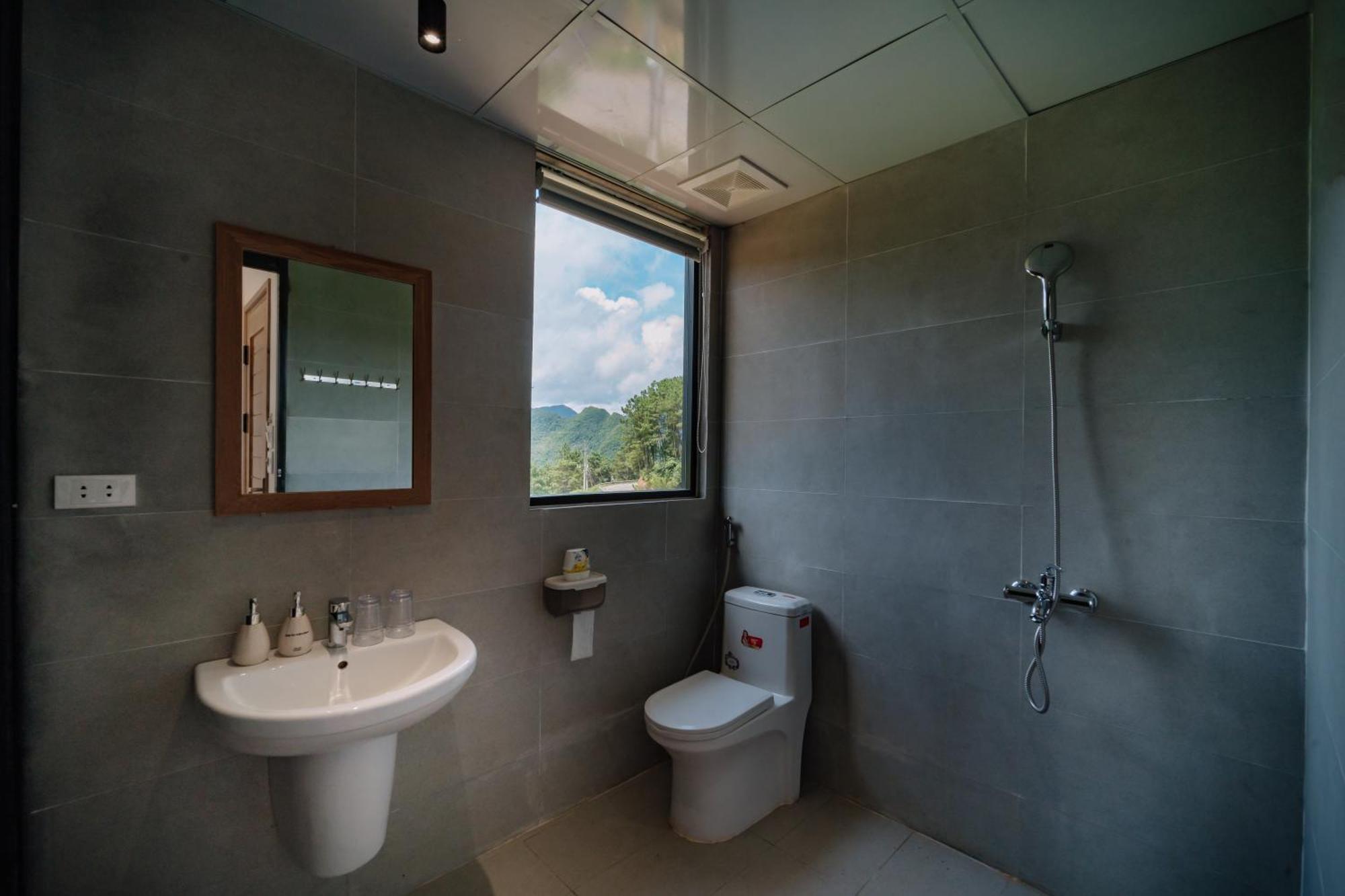 Dong Van Golden Hotel Bagian luar foto